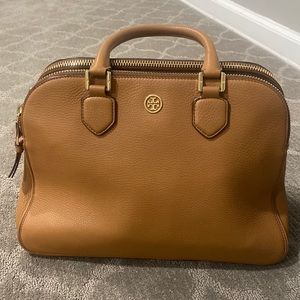 Brand New Tory Burch Robinson Triple Zip bag